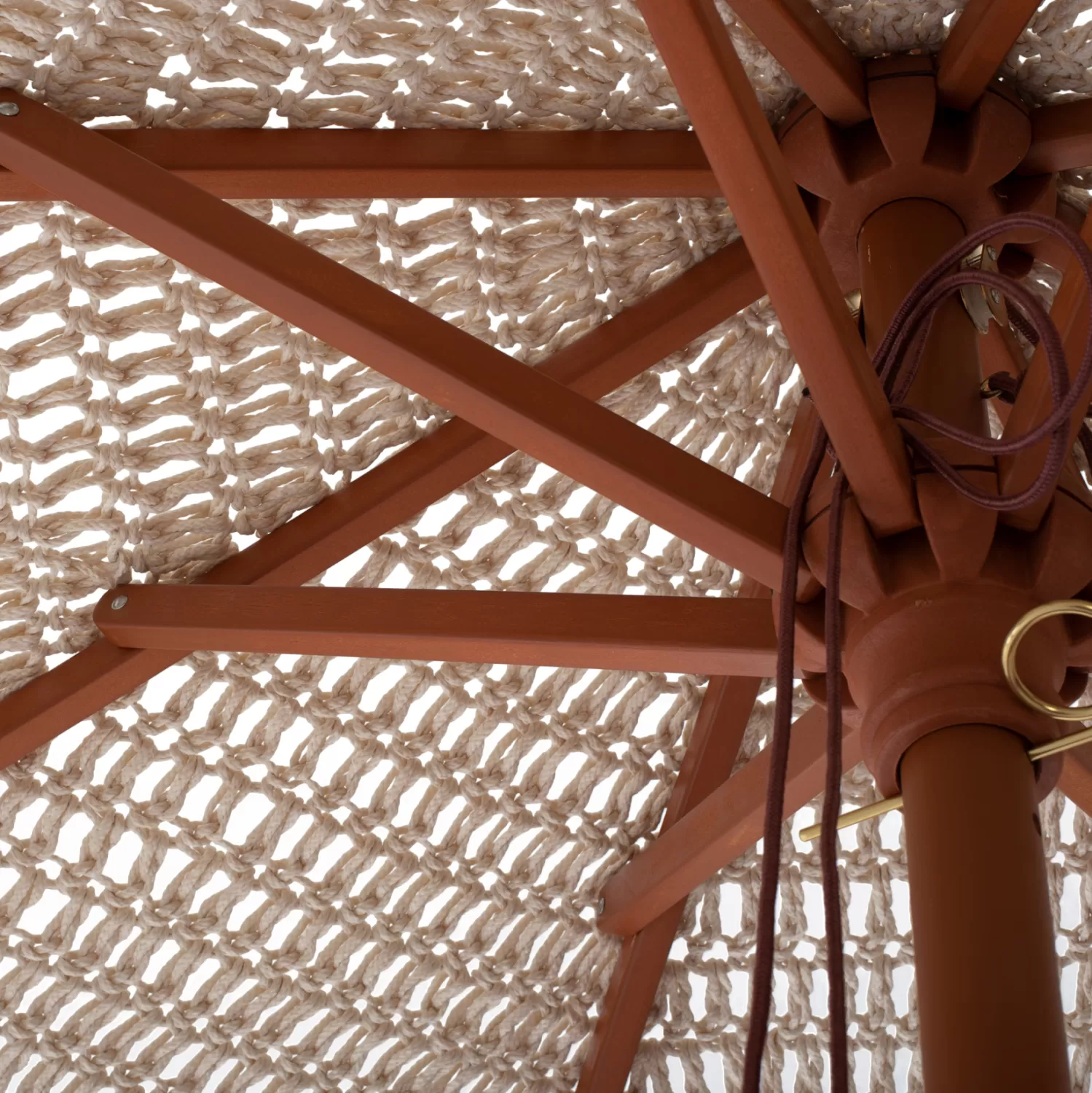 Επαγγελματική Ομπρέλλα Ξυλινη 8ακτίνες ΜΑΚΡΑΜΕ  2.3m Χ 2.3m X 2.5m