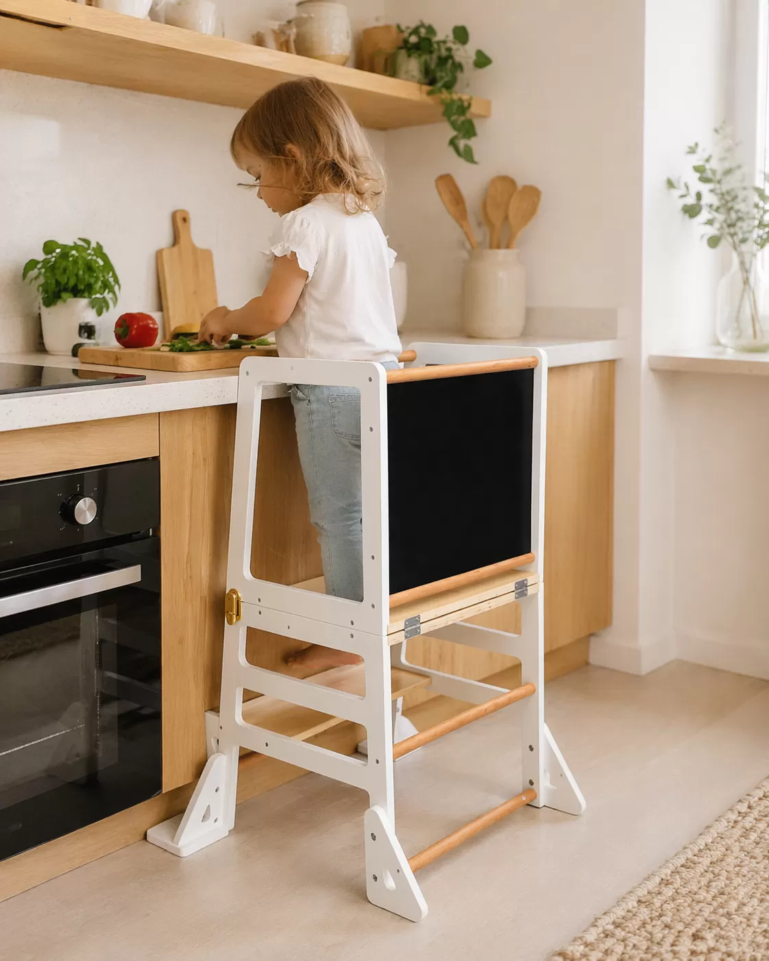 Λευκό Καρεκλάκι Φαγητού & Γραφείο & Ξύλινος Πολυμορφικός  Πύργος Εκμάθησης για Ζωγραφική  3 σε 1 Montessori